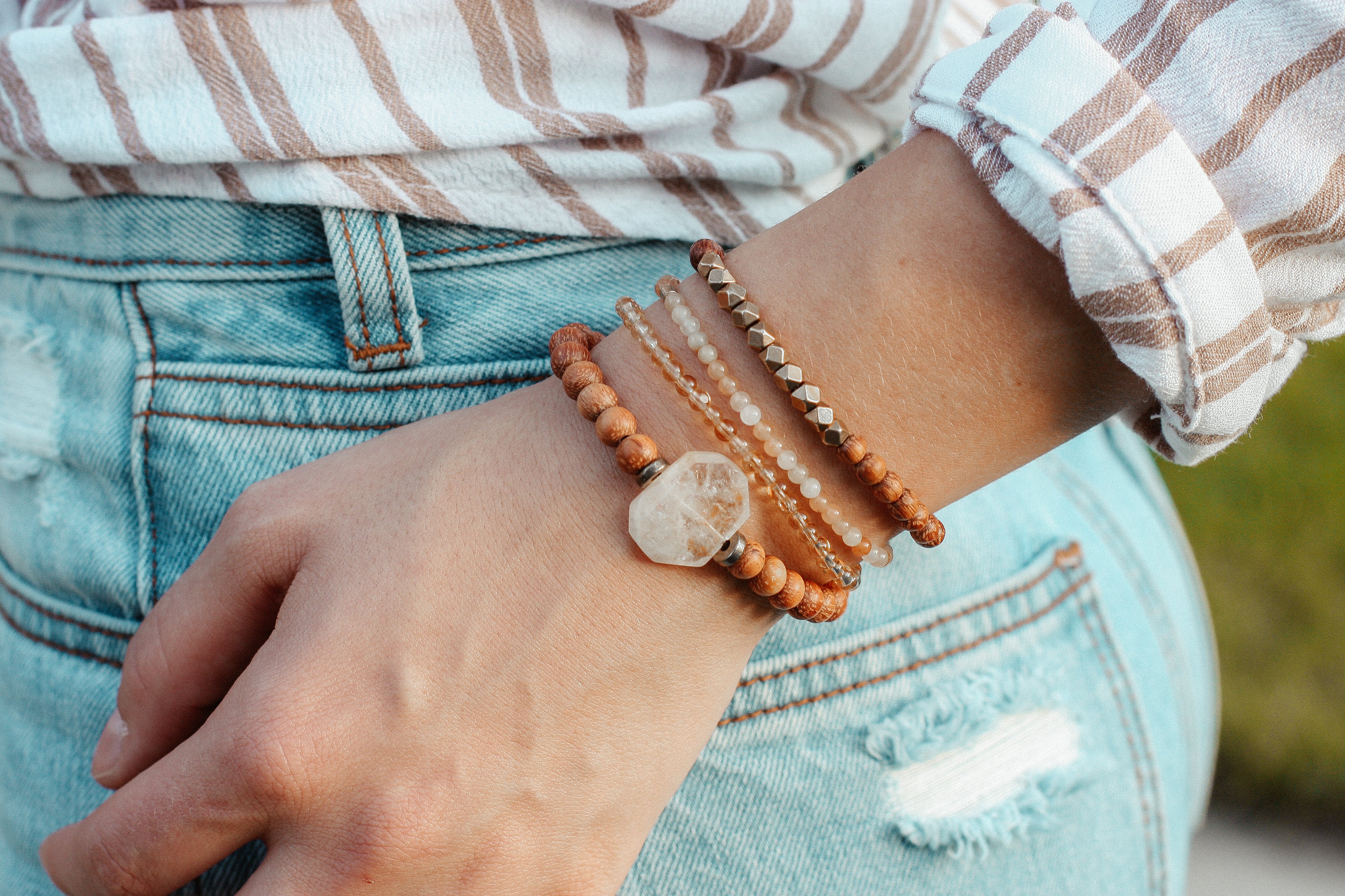 How to apply oil to your jewelry